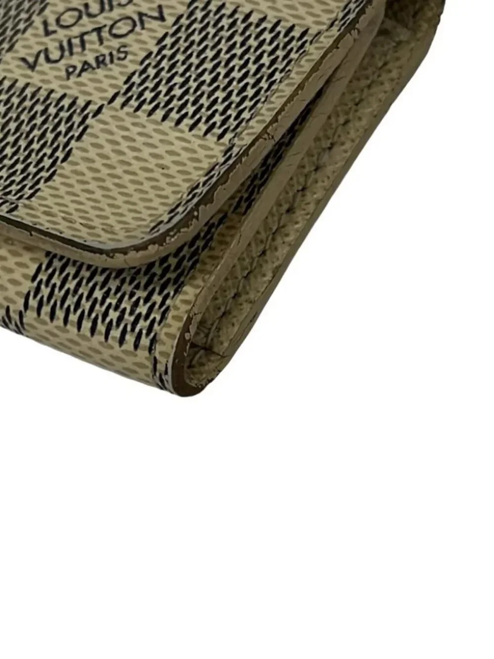 Louis Vuitton accessories	none note	